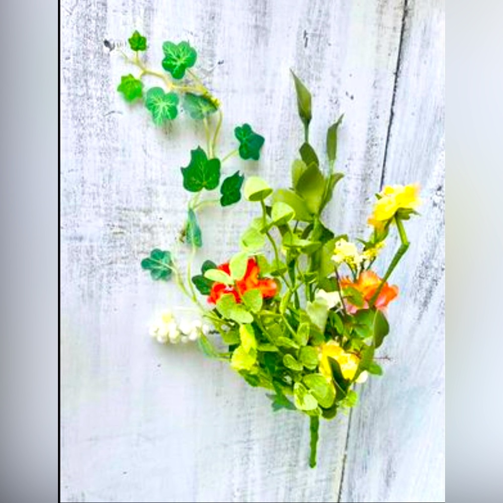 *Mixed Tea Rose Bush Faux Floral